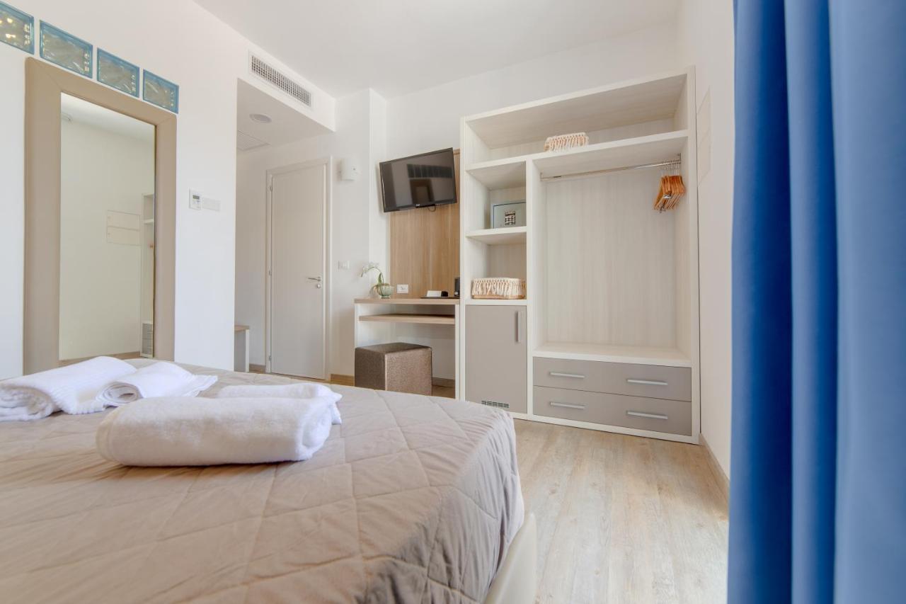 טורה סן ג'ובאני אוג'נטו Villaggio Poseidone Beach Resort - Hotel מראה חיצוני תמונה